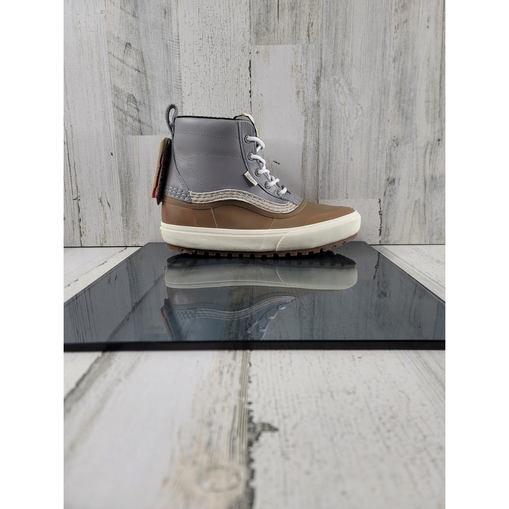 Vans Standard Mid MTE Grey Gum Winter Snow Boots Men's Size 9